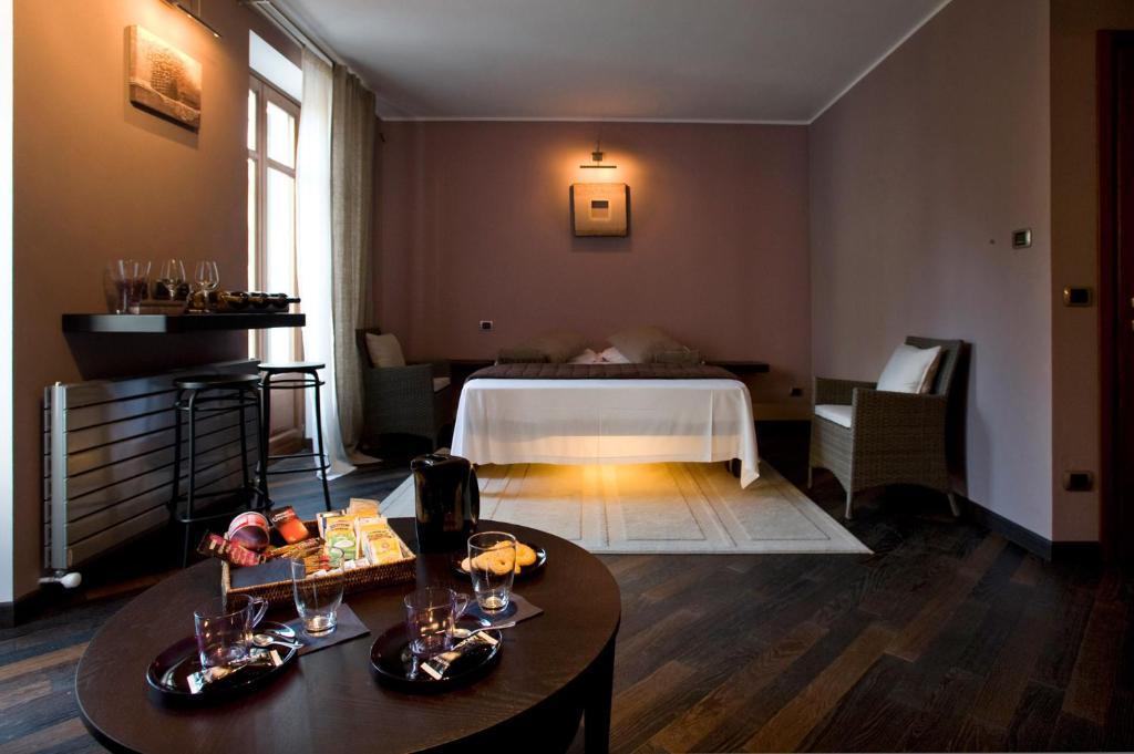 Casa Svizzera Agriturismo Barolo Pokoj fotografie